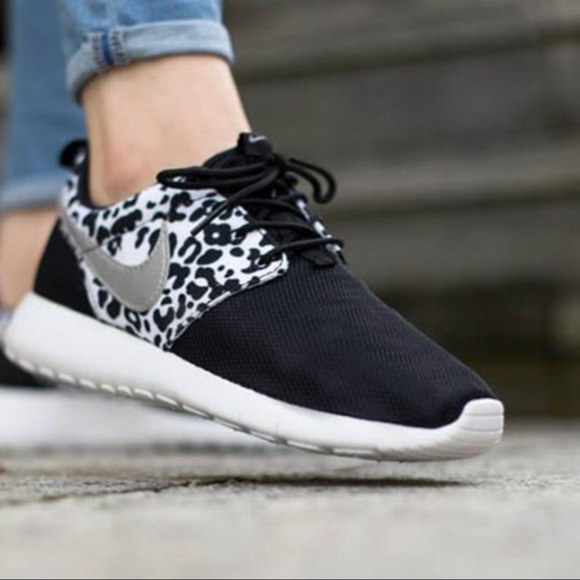 leopard print nike shoes